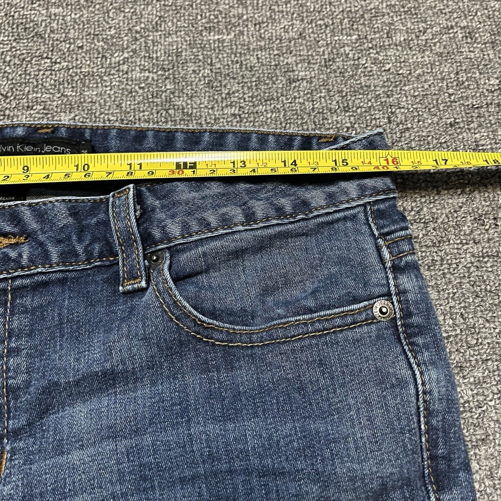 Y2K Calvin Klein Jeans Bermuda Shorts Blue Size 29/8 Cuffed Hem - Picture 6 of 8